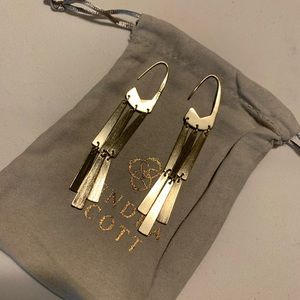 Kendra Scott Mallie earrings